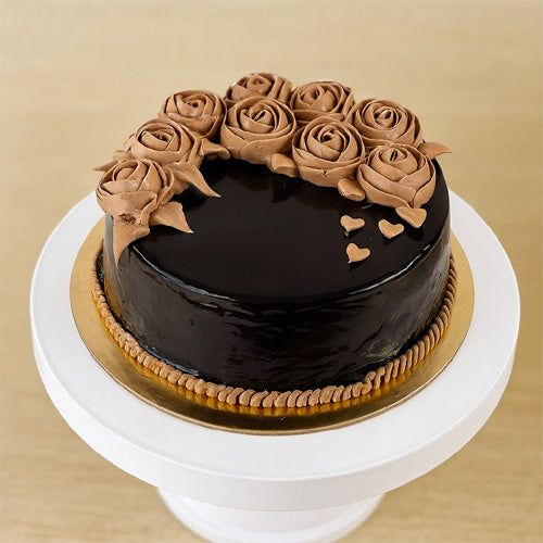 Chocolate Top Rose Cake